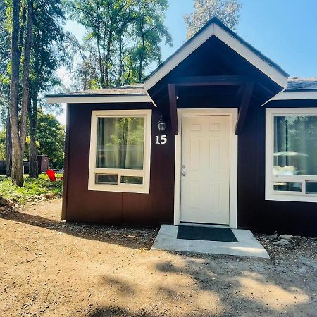 Riverfront Lodging Shady Cove Exteriér fotografie