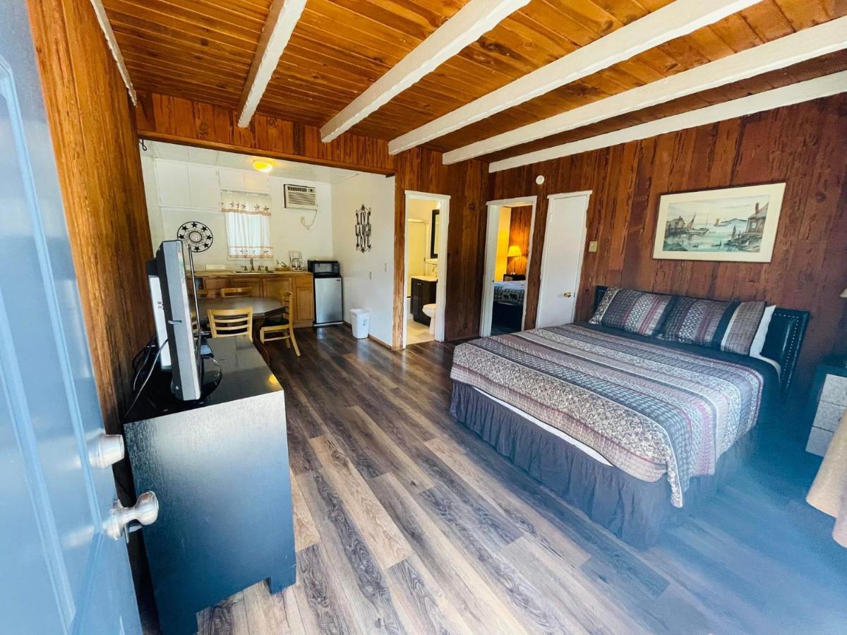 Riverfront Lodging Shady Cove Exteriér fotografie