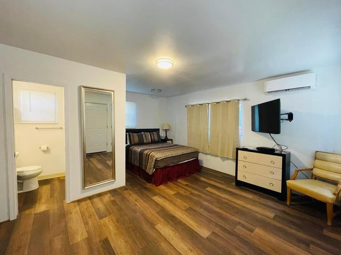 Riverfront Lodging Shady Cove Exteriér fotografie